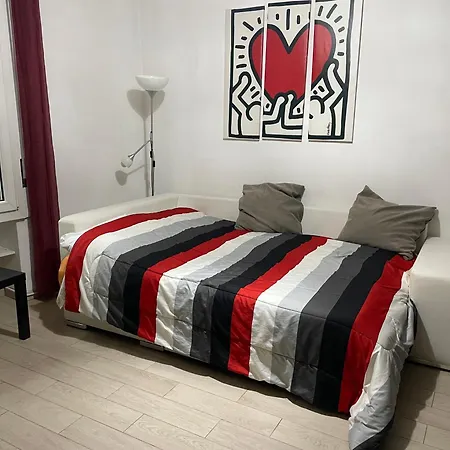 The Red Apartment2 Bed & Breakfast Milano